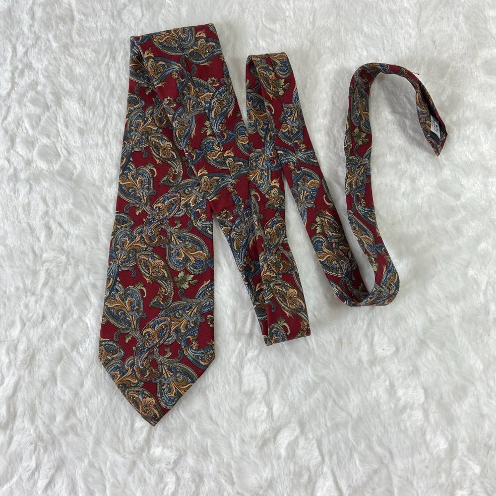 Vintage Torriani European Fashion 100% Silk from Italy Paisley